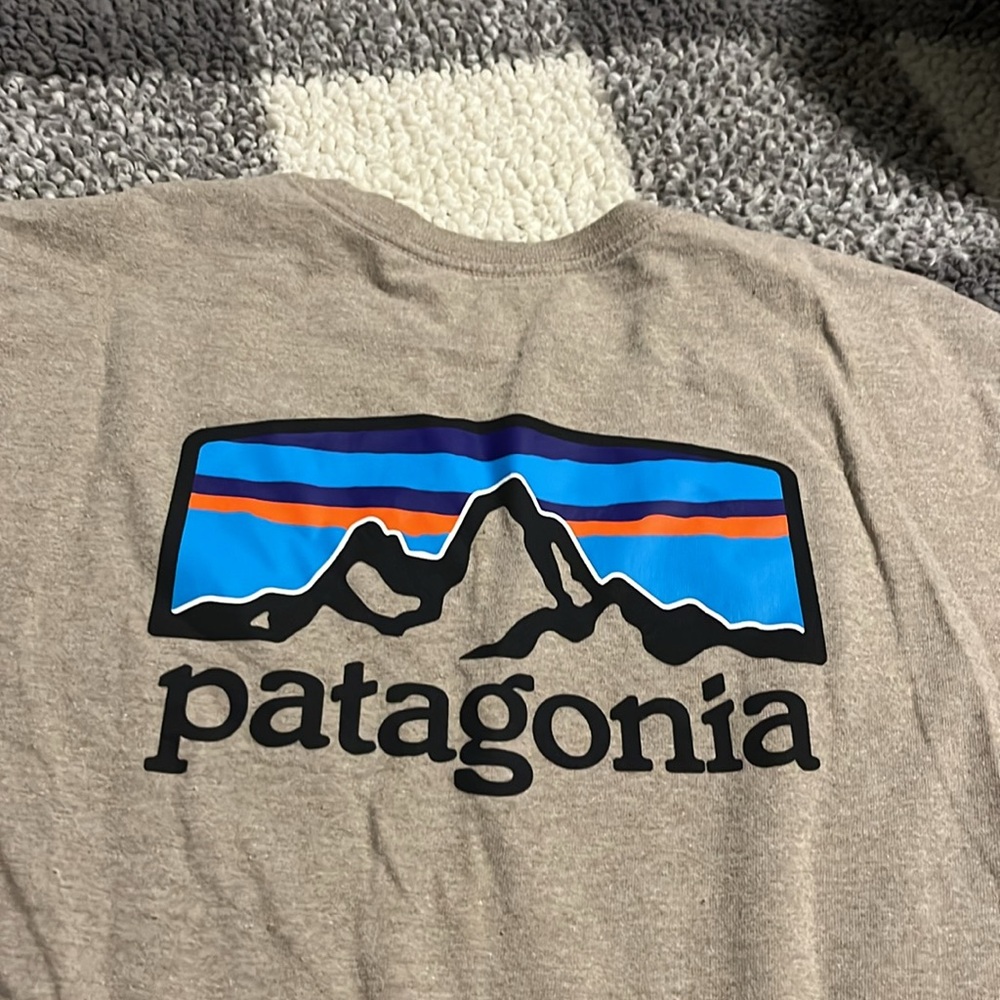 Patagonia Men’s shirt size medium